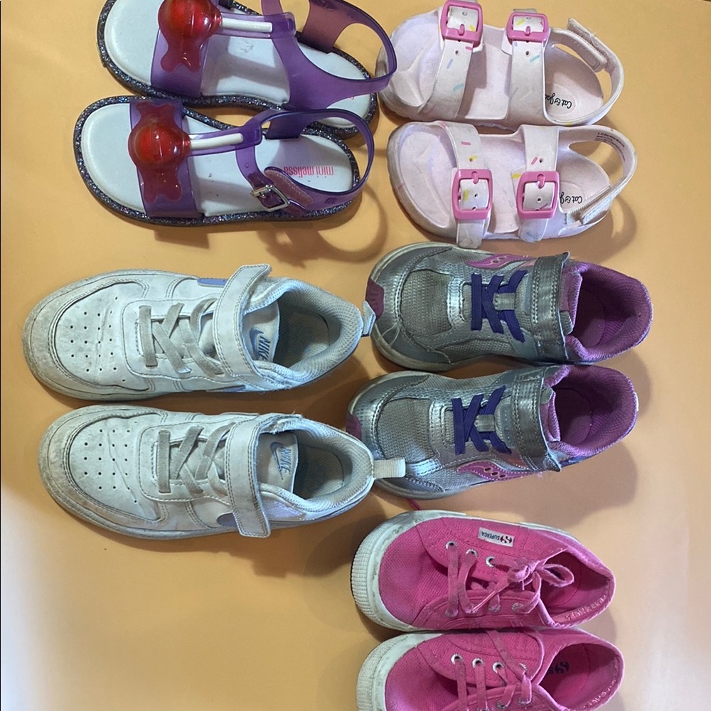 Nike White and Pink Sandals for Casual Comfort